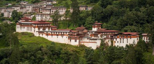 Bhutan-Fairyland-Tour-b1